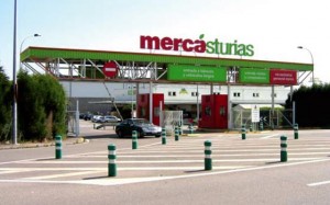 Instalación del Sistema de Reconocimiento Automático de Matrículas en Mercasturias.